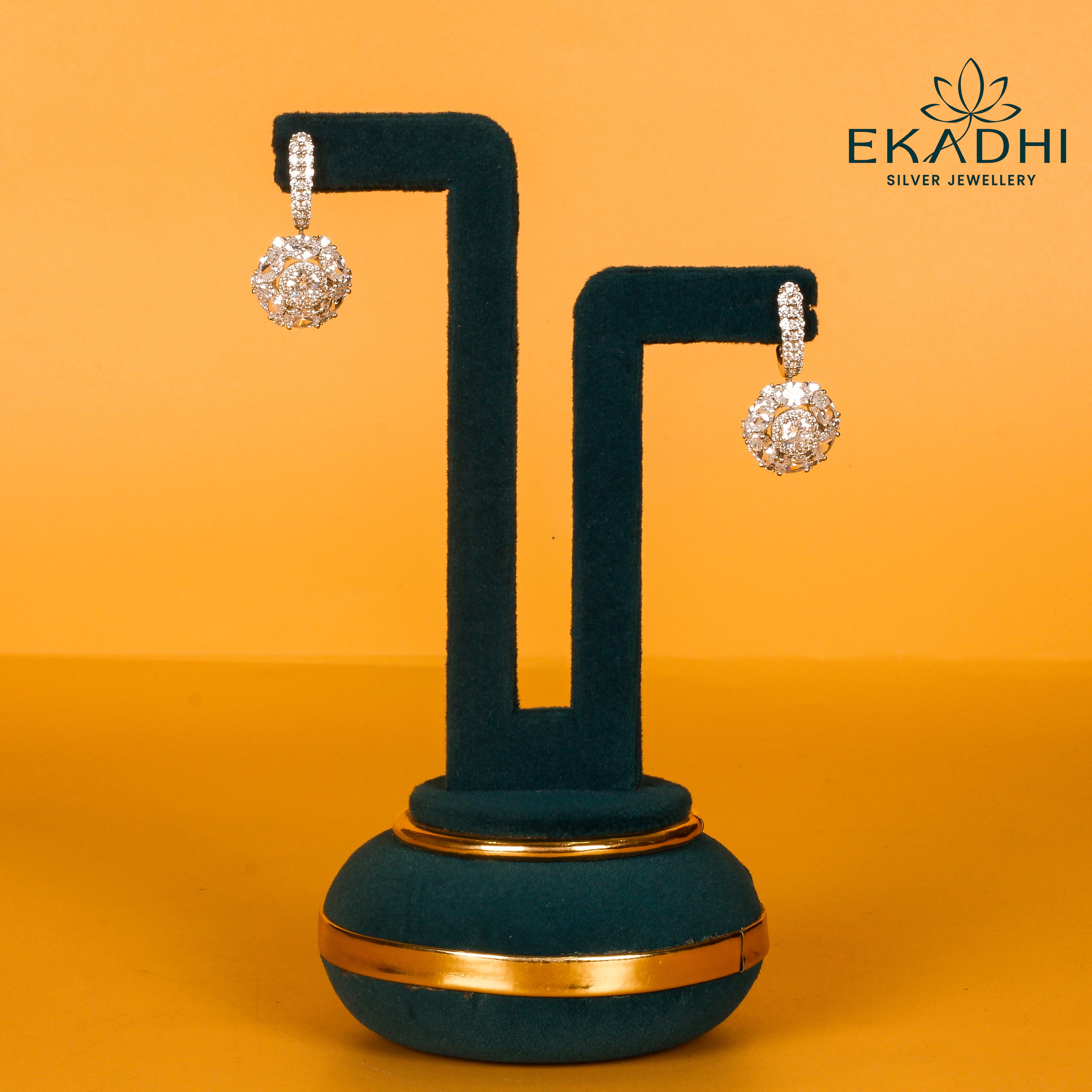 HJ8647 - CZ EARRING