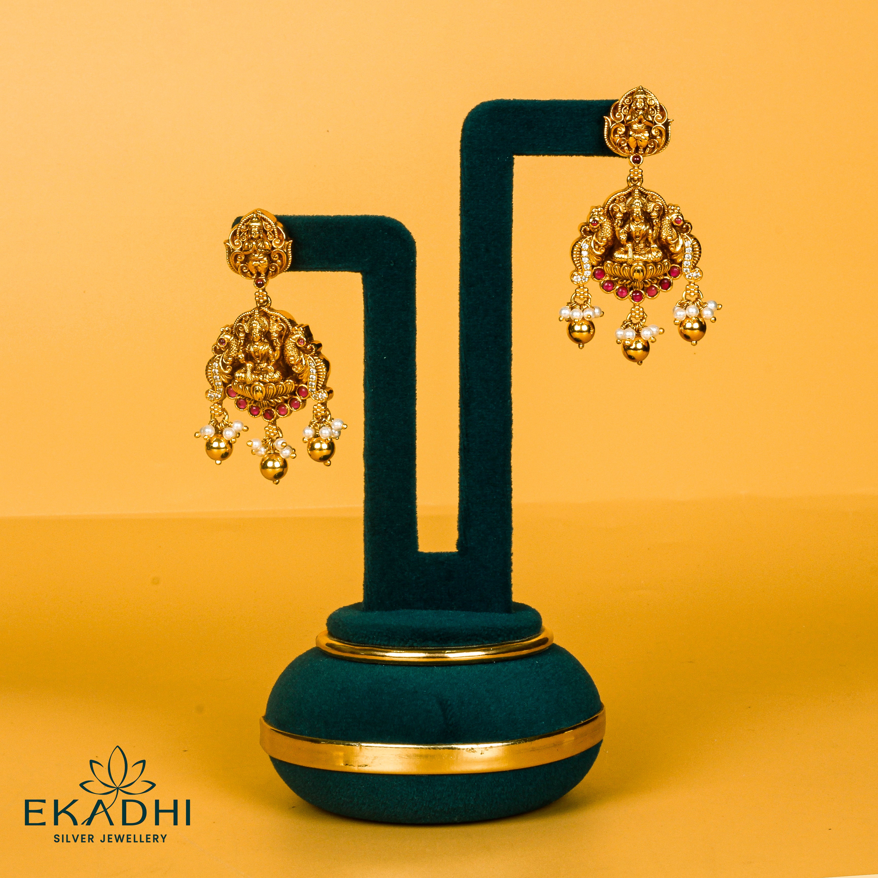 HJ8828 - NAKSHI ULW EARRING