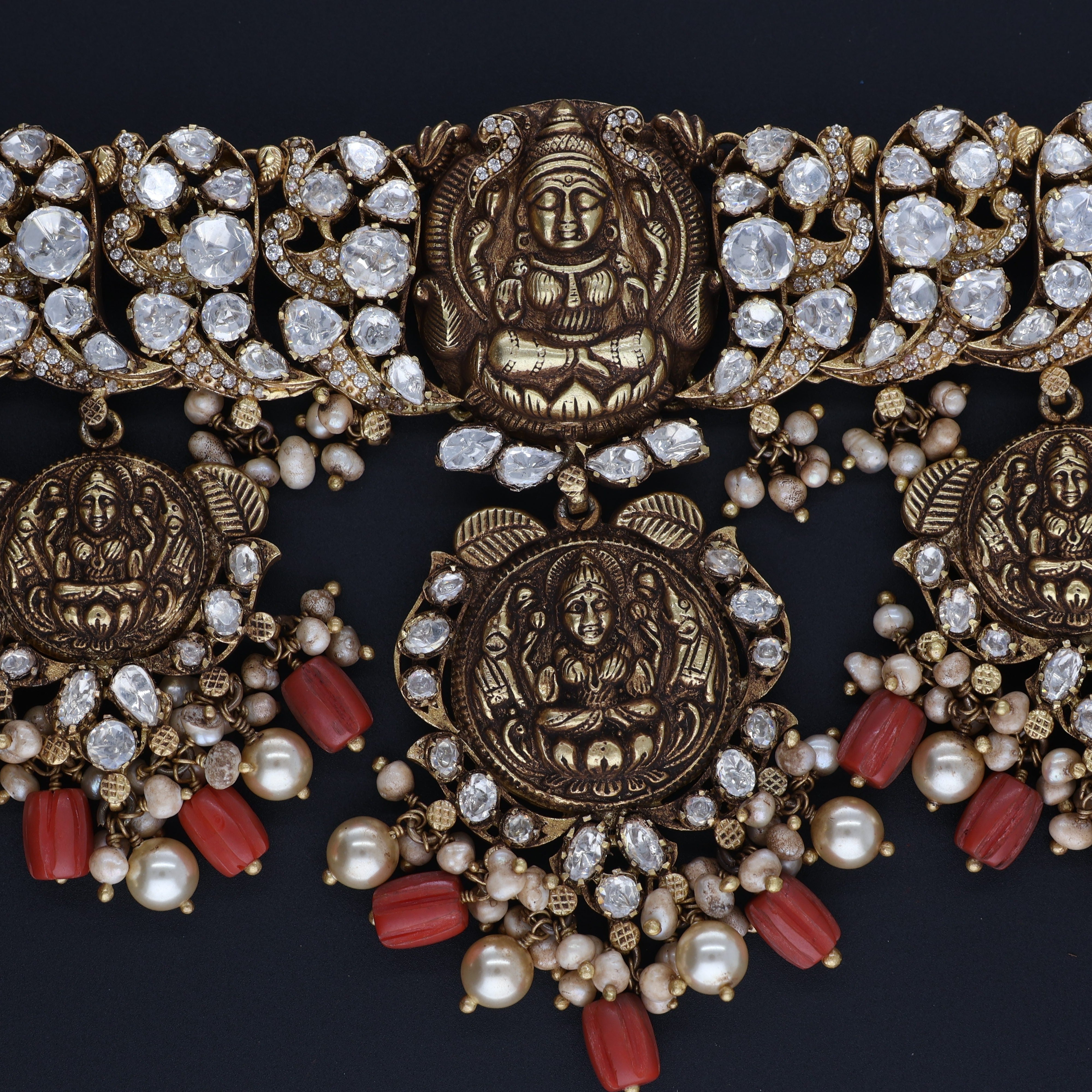 HJ9862 –  moissanite  Choker with Red and White Beads in Temple Style
