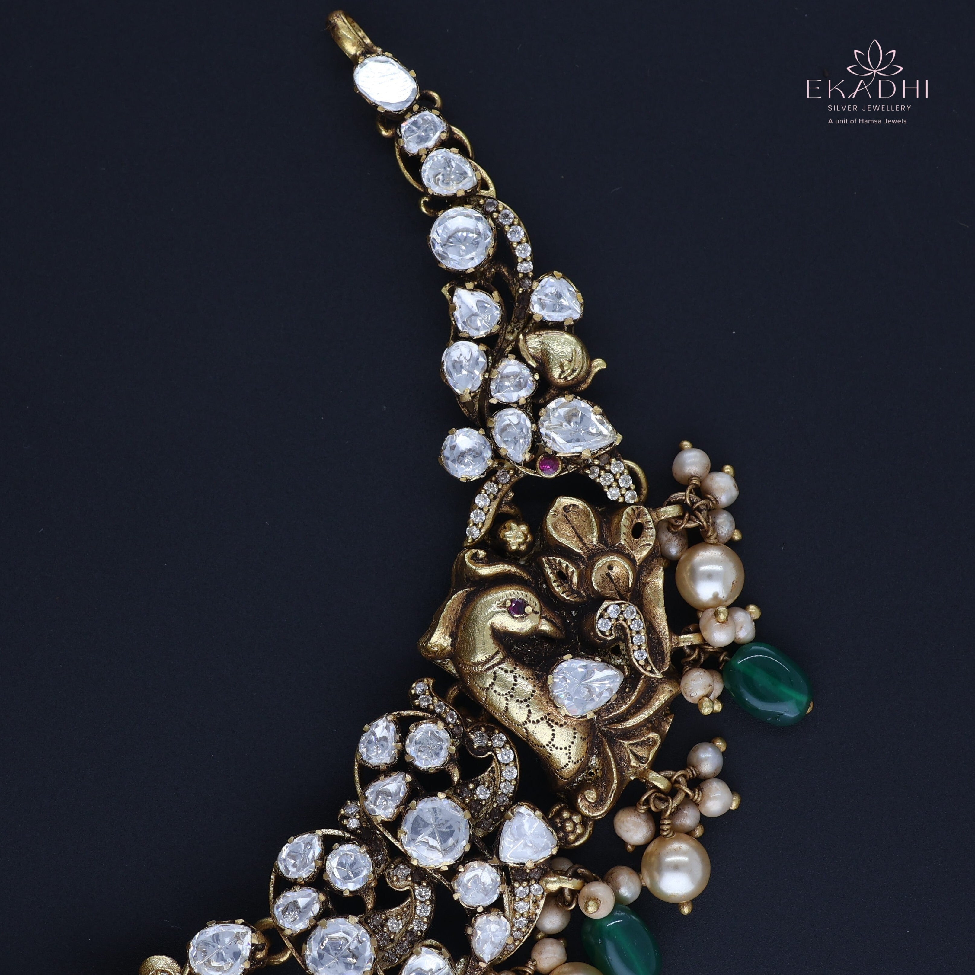 HJ9856 – Temple Jewellery Necklace with Green Beads and Mossianite